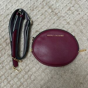 Marc Jacobs Circle Crossbody